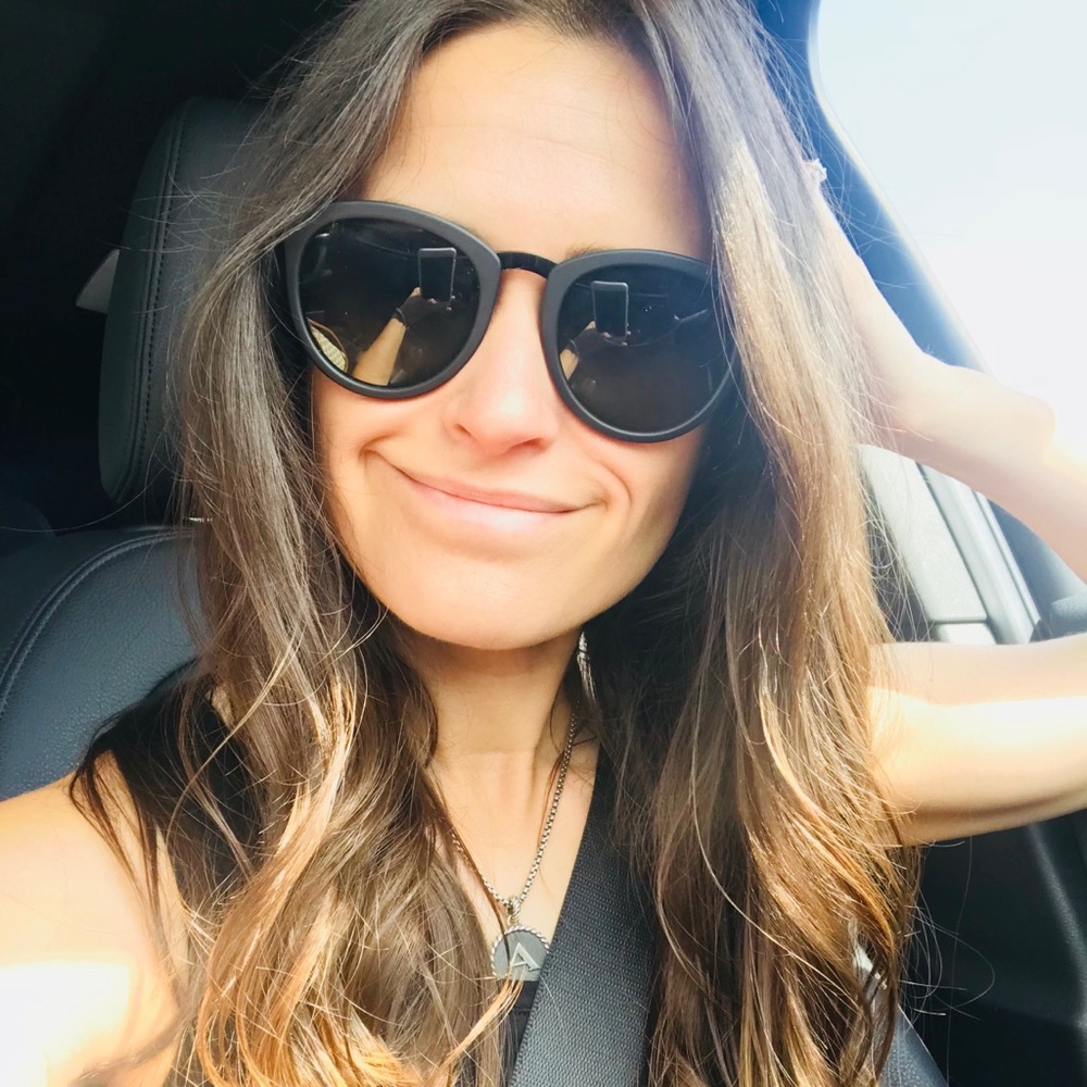 Meet your Posher, Ashlee